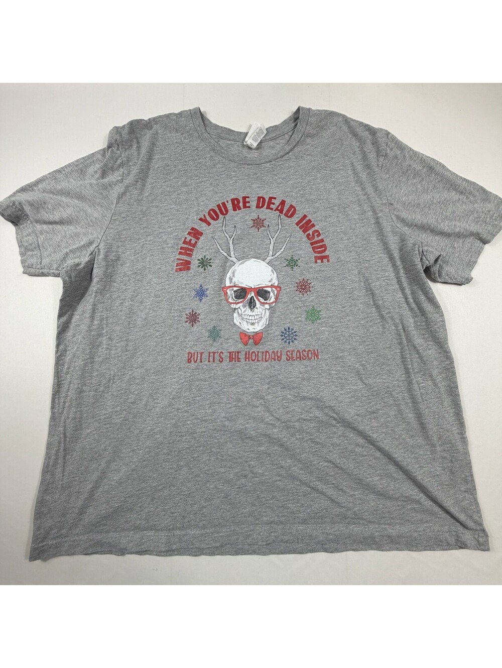 Bella+Canvas 3XL Gray Graphic T-Shirt with Skull Holiday Design